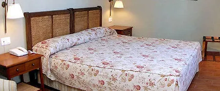 Hotel Sant Jordi Montbrió del Camp