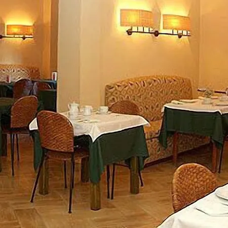 Hotel Sant Jordi Montbrió del Camp